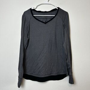 Lululemon Shirt Women’s Race Me Long Sleeve Heathered Gray Athleisure Activewear